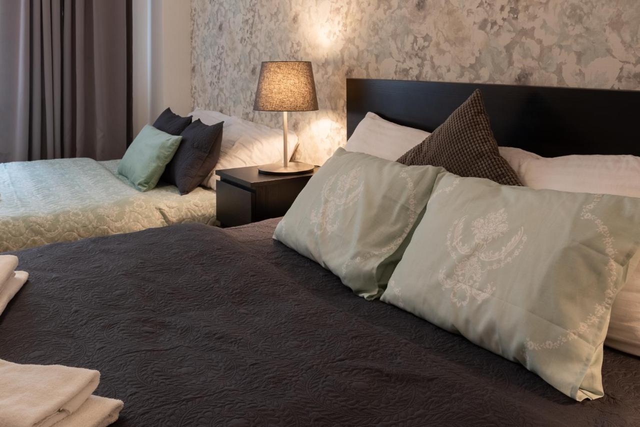 Luxury Apartment In Prime Location Прага Екстер'єр фото